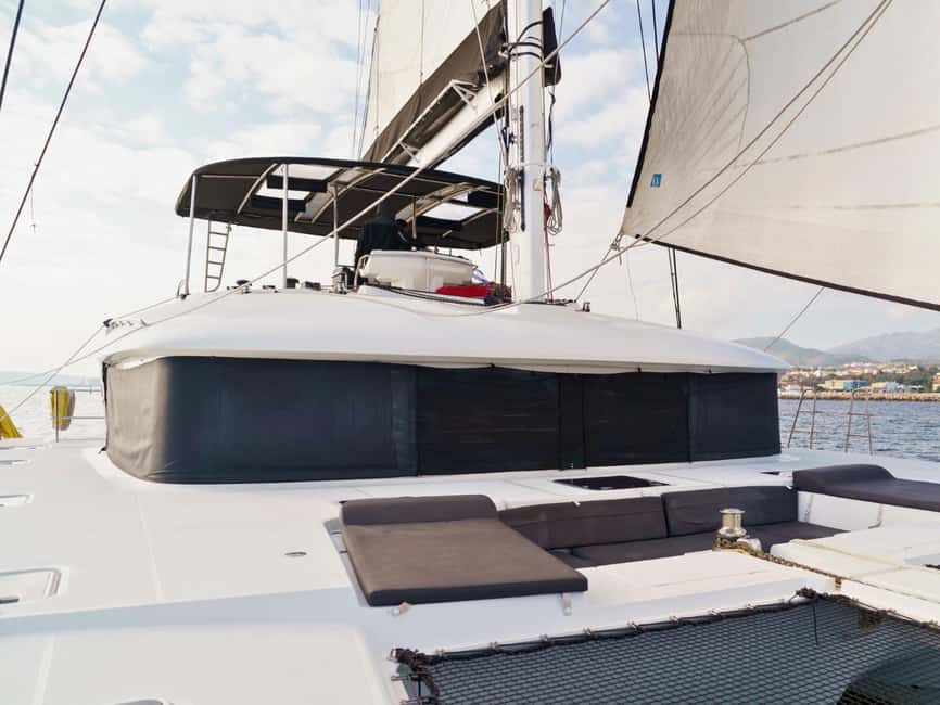 Mykonos Cruise: Prosecco, BBQ, Sailing Demo & Delos Stop - What arrives on the BBQ table