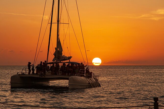 Mykonos: Private Catamaran Cruise—Hotel Pickup, BBQ & Drinks - BBQ lunch, local food, and drinks on board