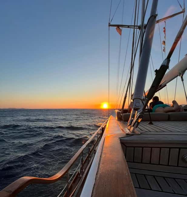 Mykonos: Sunset Sail Cruise to Rhenia, Beach Hopping, Dinner - Why Rhenia makes this more than a beach cruise
