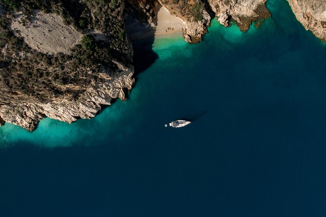 Nafplio Sun Sail Cruises | Half Day | Private | With Full Meal - The crew and what their service adds