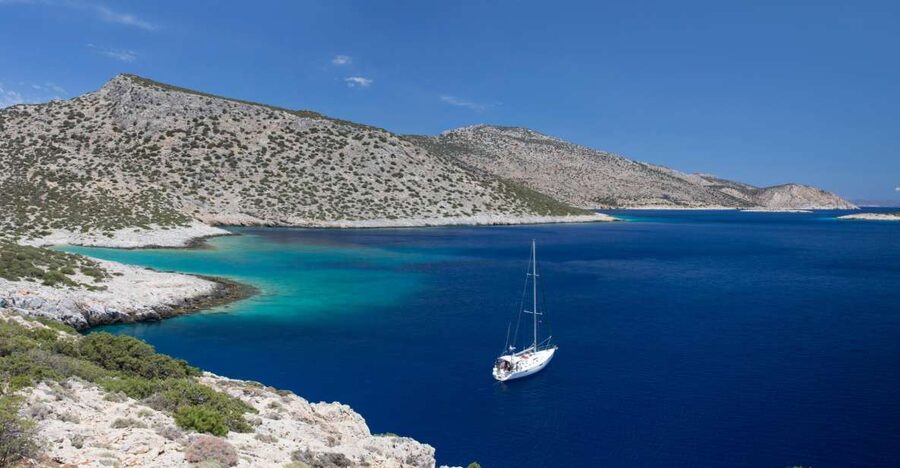 Naxos: Full-Day Small Cyclades Sailing Cruise - Lunch aboard, with plenty of time to eat