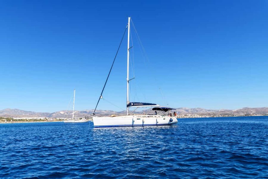 Naxos: Small Cyclades Sailing Trip with Lunch & Drinks - Comfort on a nine-hour day
