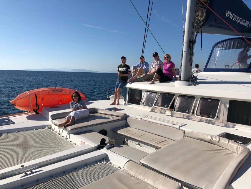 Paros: Catamaran Cruise with Swimming, Meal and Drinks - Panteronisi and the rock formations of the Aegean