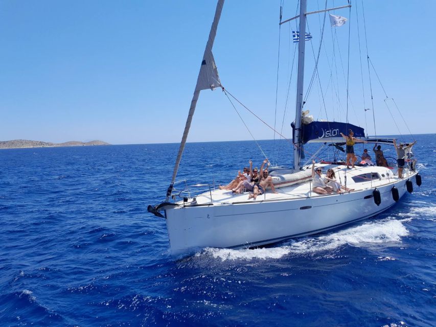 Paros: Full-Day Sailing Yacht Cruise - Schoinousa or Koufonissia on the Water