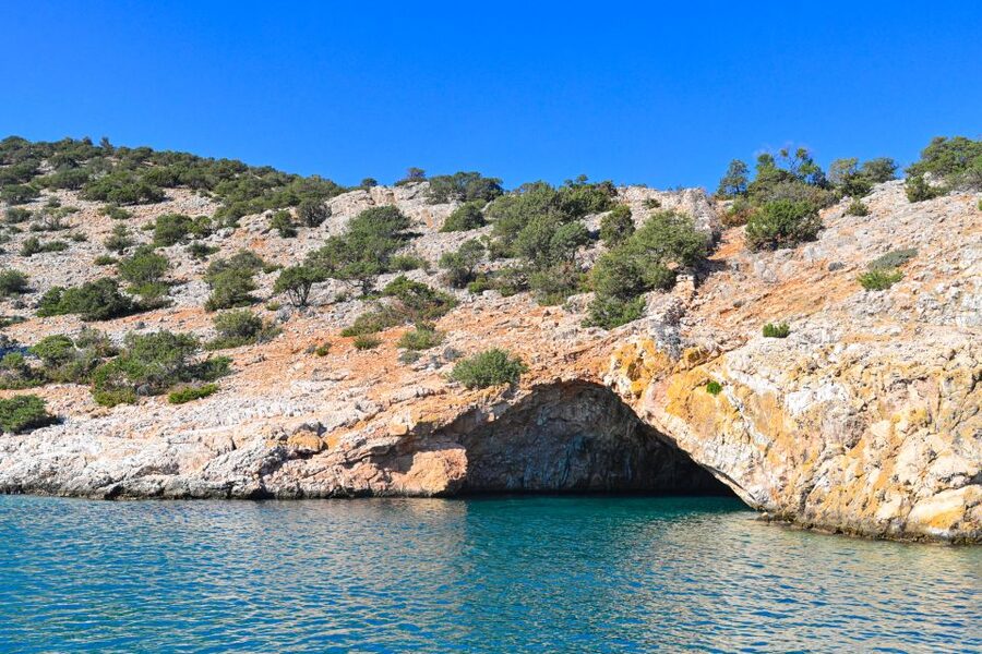 Paros: Iraklia, Schinoussa, & Naxos Sailing Tour with Lunch - Who will enjoy this sailing day most