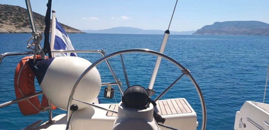 Paros: Iraklia, Schinoussa, & Naxos Sailing Tour with Lunch - Alimia on Iraklia and the sunken plane
