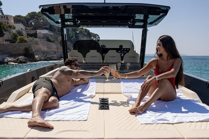 Private 5-Hour Cruise on Brand-New Luxury Yacht in Mykonos (Para Voce) - Paradise Beach Brings the Party Scene Into View