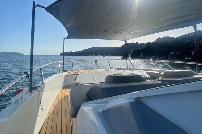 Private Caldera Cruise with Motor Yacht in Santorini - The volcanic hot springs near Santorini