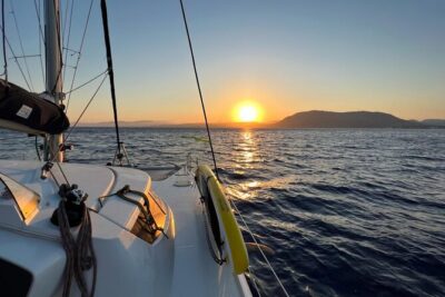 Private CATAMARAN daytrip – Lindos/ Rhodos with Lunch and drinks