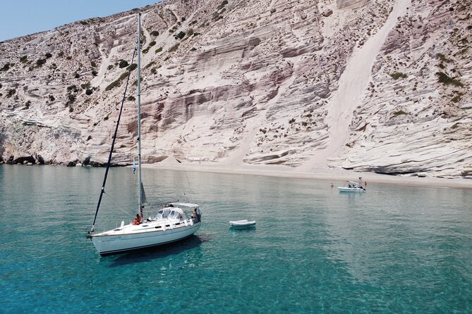 Private Daily Sailing Cruise to Discover the Highlights of Milos - Who will enjoy this Milos sailing day