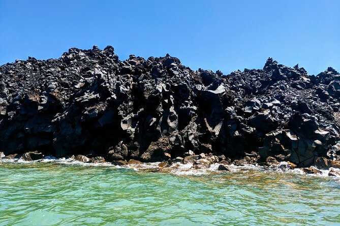 Private Full-Day Motor Yacht Cruise with Meal, Open Bar+Transfers - The volcano and Palea Kameni hot springs