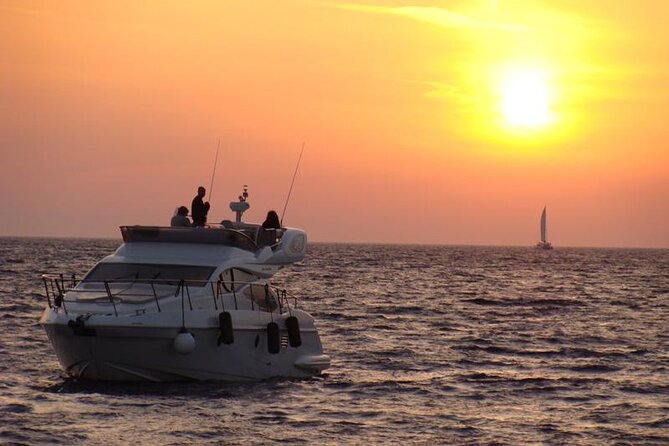 Private Motor Yacht Cruise with BBQ, Open Bar & Transfers - Nea Kameni and Thirassia add variety