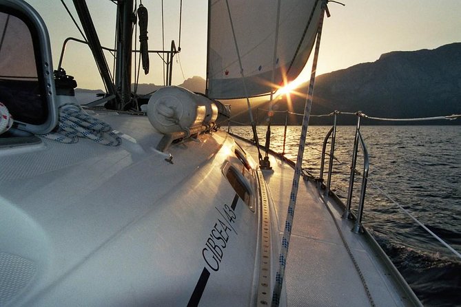 Private Sail in Chania - What Captain Nikos adds to the day