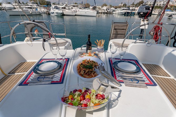 Private sailing cruise-Mykonos Southern Beach Hopping withLunch - Platys Gialos: shallow water and beach activity