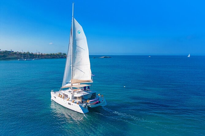 Rethymno Catamaran Cruise: Healthy Lunch & Open Bar - Leaving Rethymno with breakfast on deck