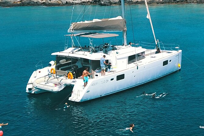 Rethymno Catamaran Cruise: Healthy Lunch & Open Bar - Local flavors, fresh produce, and a proper lunch