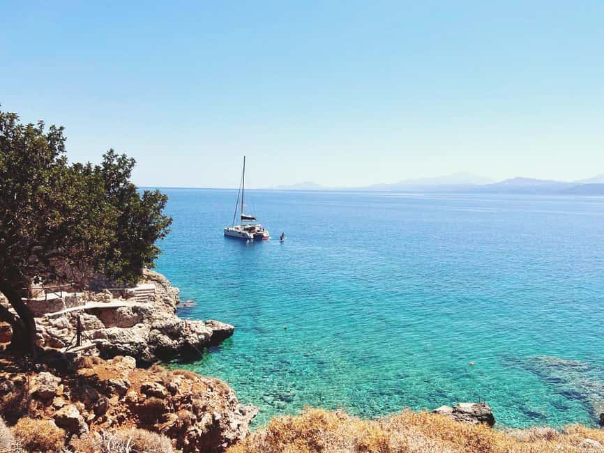 Rethymno Premium Catamaran Cruise: Healthy Lunch & Open Bar - Practical details that affect your day