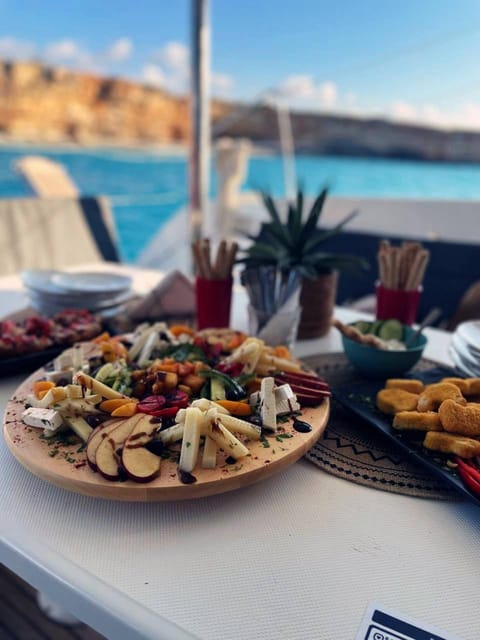 Rethymno: Sunset Catamaran Cruise - Sushi & Open Bar - Practical Details That Matter