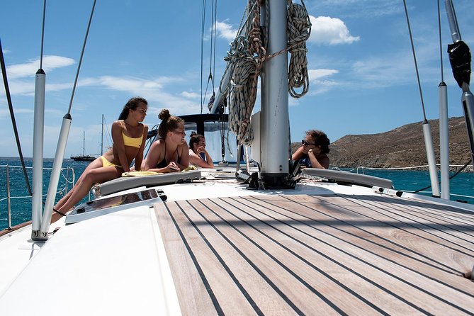 Rhenia island - Small group Sailing adventure (up to 8 guests) - Lunch prepared while you swim