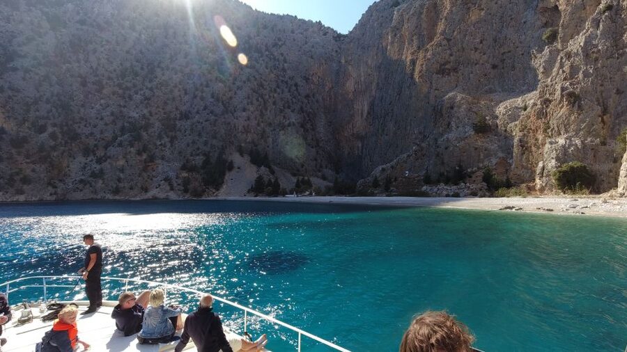 Rhodes: Symi Yacht Tour with Unlimited Drinks and Transfer - Two hours among Symi’s painted houses