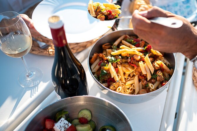 Sailing Trip to Dia Island - All Inclusive - A fresh lunch served at sea