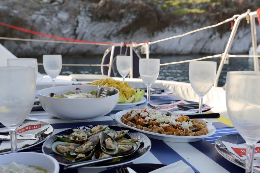 Santorini: 7-Hour Private Catamaran Cruise with Food & Drink - Palea Kameni, Nea Kameni, and the volcano