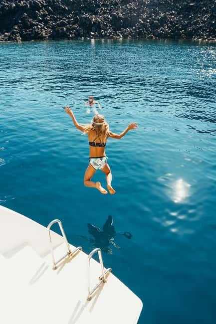 Santorini: All-Inclusive Private Catamaran Experience - What the private price really buys you