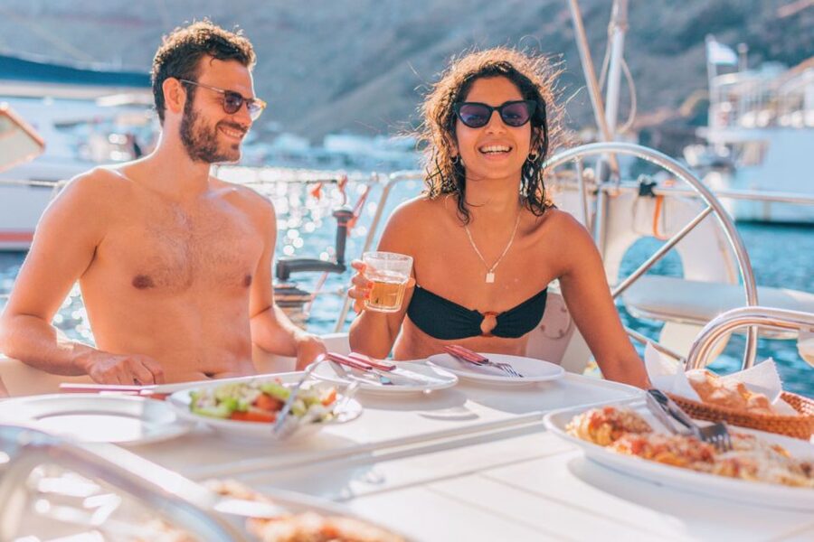 Santorini Caldera: Sunset Sailing Cruise with Meal - Sunset on the return sail