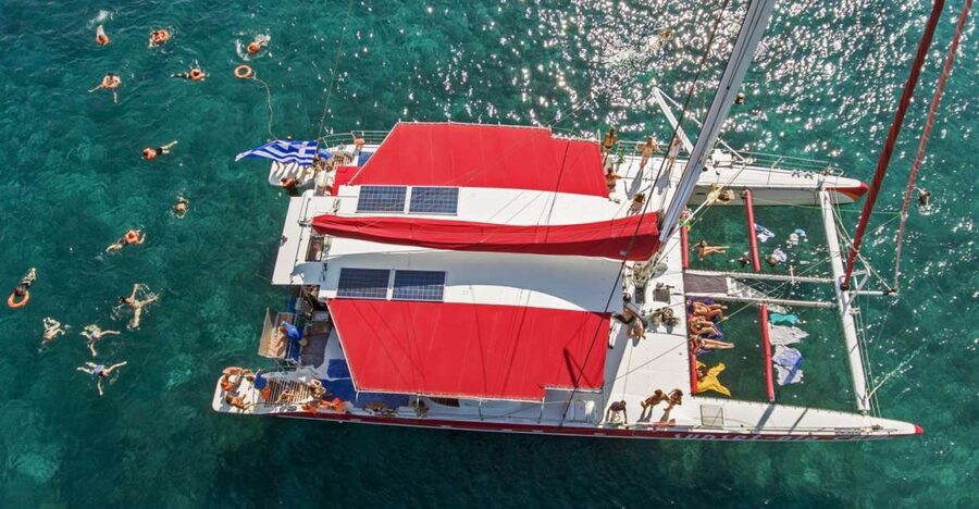 Santorini: Catamaran Cruise, Winery, & Oia Sunset Combo Tour - Five hours around Santorini’s volcanic coast