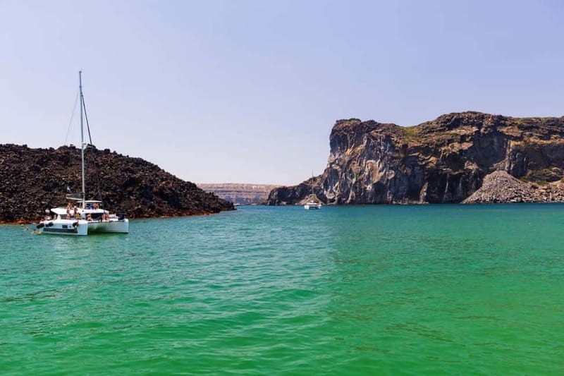Santorini: Catamaran Cruise with Fresh Meal & Open Bar - What the volcanic hot springs are really like