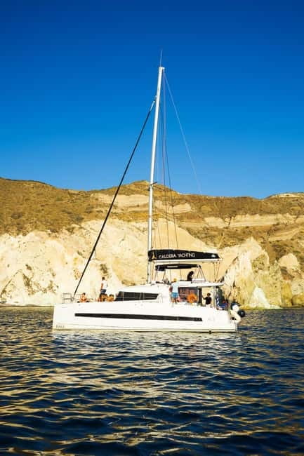 Santorini: Catamaran Cruise with Fresh Meal & Open Bar - Group size, comfort, and the feel on board