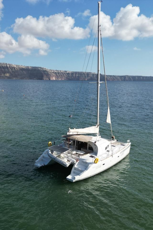 Santorini: Catamaran Cruise with Greek BBQ and Drinks - The caldera and the volcanic hot springs