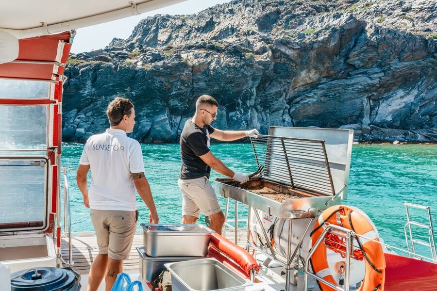Santorini: Catamaran Tour with BBQ Dinner, Drinks, and Music - The barbecue is more than a snack