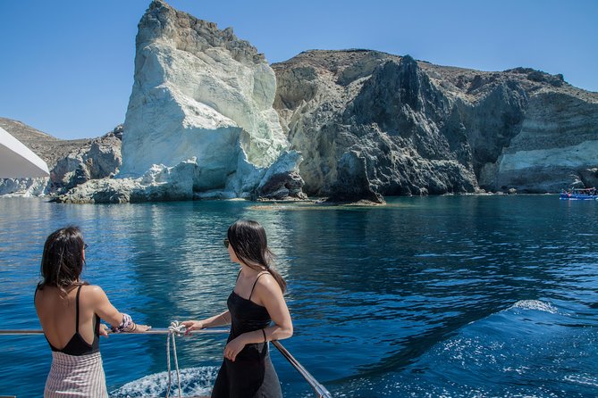 Santorini: Motor Yacht Day Cruise with 5-Course Lunch - A 30-minute swim near Santorini Volcano