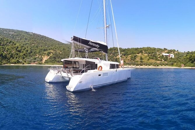 Santorini Oia: Private Sunset Catamaran Cruise with BBQ & Drinks - Who will get the most from this cruise