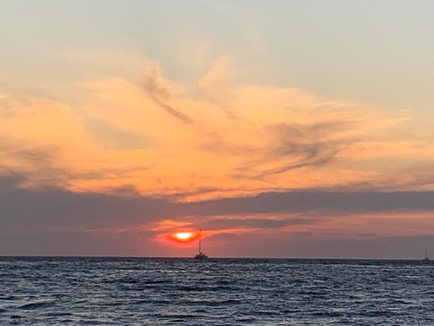 Santorini: Private 5-Hour Sunset Sailing Tour with Dinner - Dinner with Santorini wine and caldera views