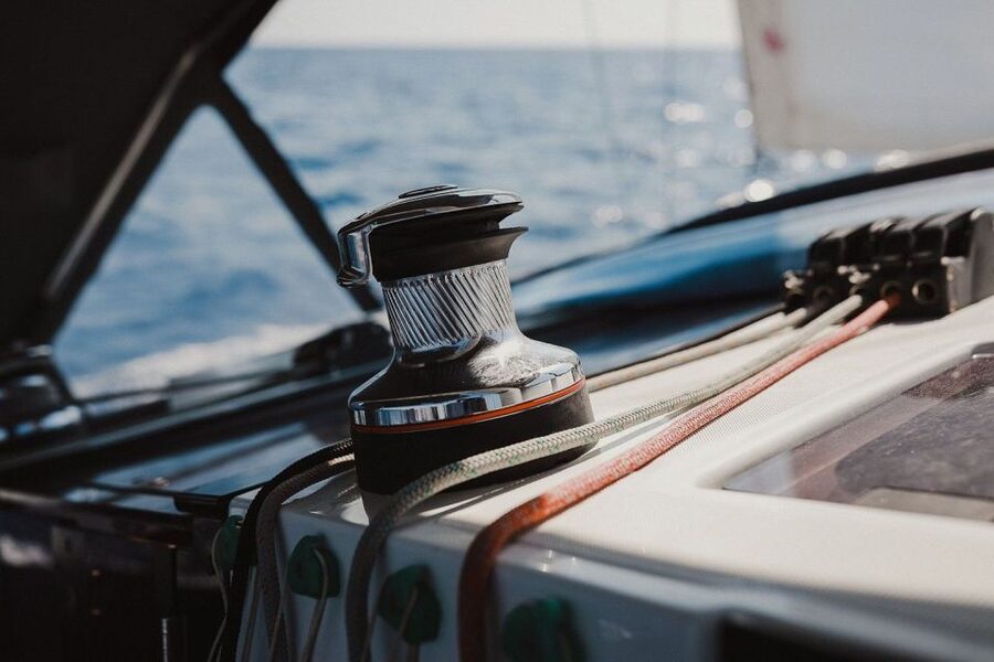 Santorini: Private Caldera Sailing Trip with Open Bar & Meal - Lunch or dinner with a Greek menu