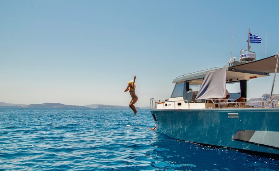 Santorini: Private Diamond 36 Motor Yacht Caldera Cruise - Thirassia and the village of Manolas