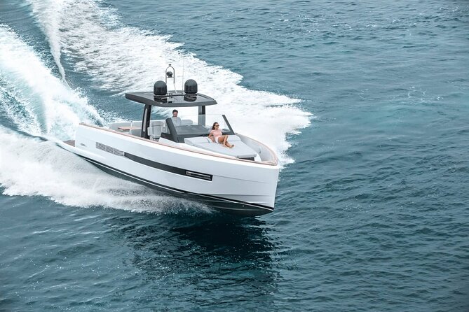 Santorini Private Luxury Yacht Sunset Cruise - A private afternoon on Santorini’s water