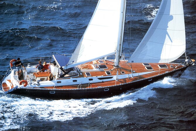 Santorini: Private Sailing Yacht Cruise with Meal and Drinks - Key points to know before booking
