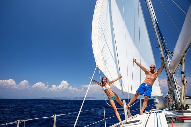 Santorini: Private Sailing Yacht Cruise with Meal and Drinks - Thirassia offers the most relaxed shore time