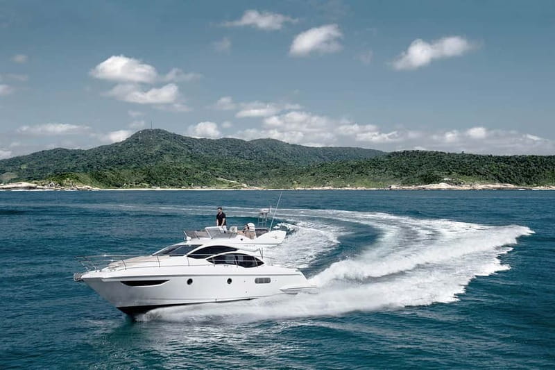 Santorini: Private Yacht Experience of Timeless Elegance - Swimming and snorkeling in the caldera