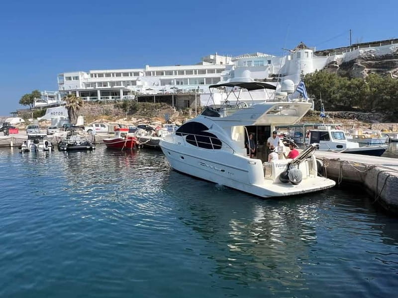 Santorini: Private Yacht Experience of Timeless Elegance - Drinks, snacks, and the end-of-cruise spread