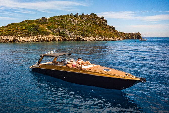Shipwreck and Blue Caves Yacht Tour - Key points at a glance