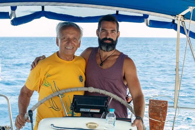 Single day Sail boat cruise with swimming, snorkeling, drinks and lunch - Three bays, changing views, and time to slow down