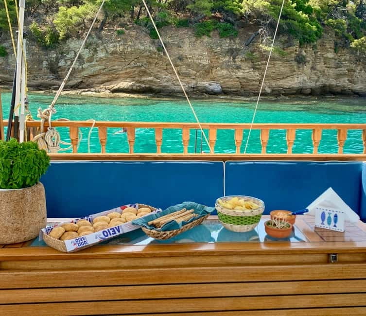 Skiathos : All-Inclusive Sailing Cruise with Lunch! - Finding the New Port meeting point