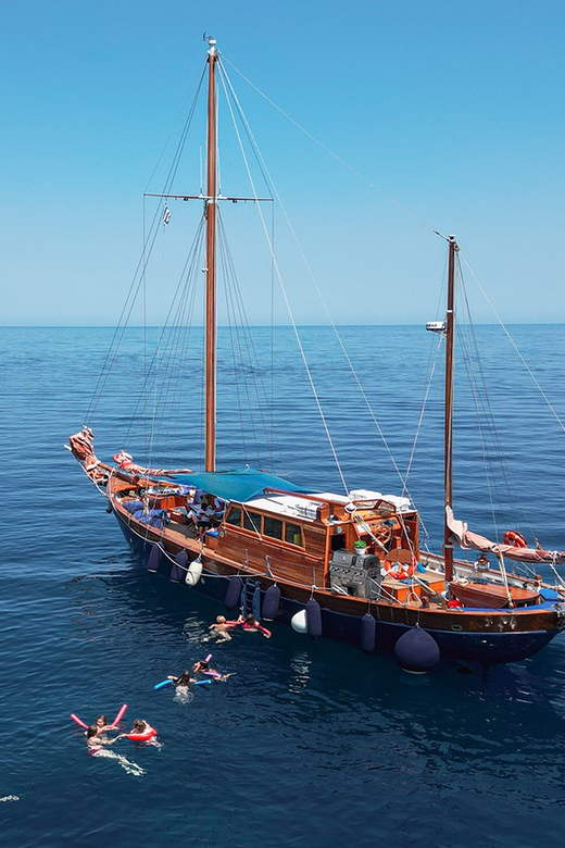 Skiathos: Wooden Sailboat Full- or Half-Day Trip with Meal - What makes this Skiathos boat trip special