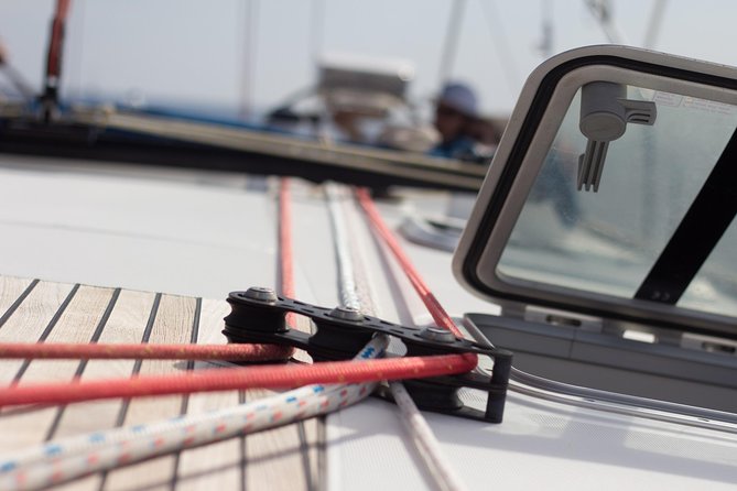 Sunset Caldera Sailing Cruise - Why the small boat changes the experience