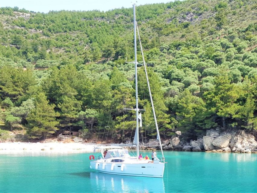 Thassos Island: Sailing Day Cruise Beer & Snack - A sandwich, a drink, and a little comfort