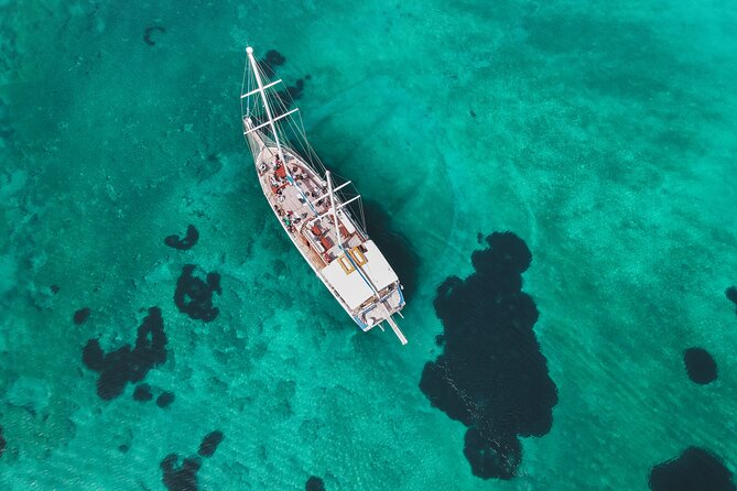 Unique sailing experience to Aegina-Metopi and Skala - Pickup, meeting point, and group size
